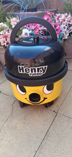 Henry turbo hoover - ,