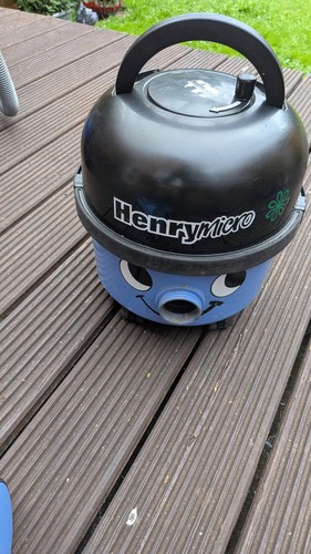 Henry hoover full - full, working