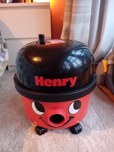 Vintage 1997 numatic henry - vintage,